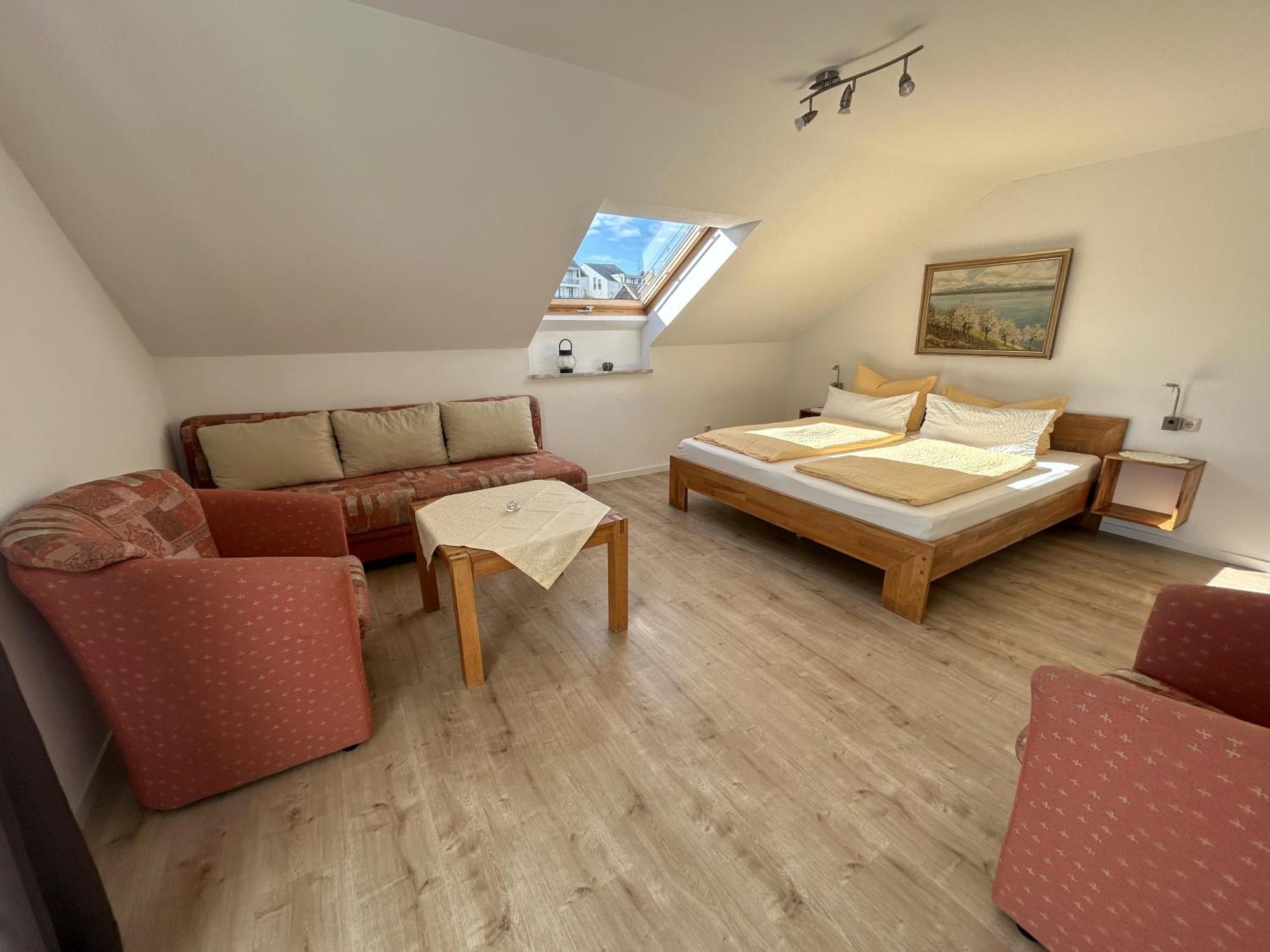Gaestehaus Sommertal Mit Pool Im Garten, Eigener Parkplatz, 800M Zum Bodensee, 300M Zur Altstadt Meersburg Eksteriør billede