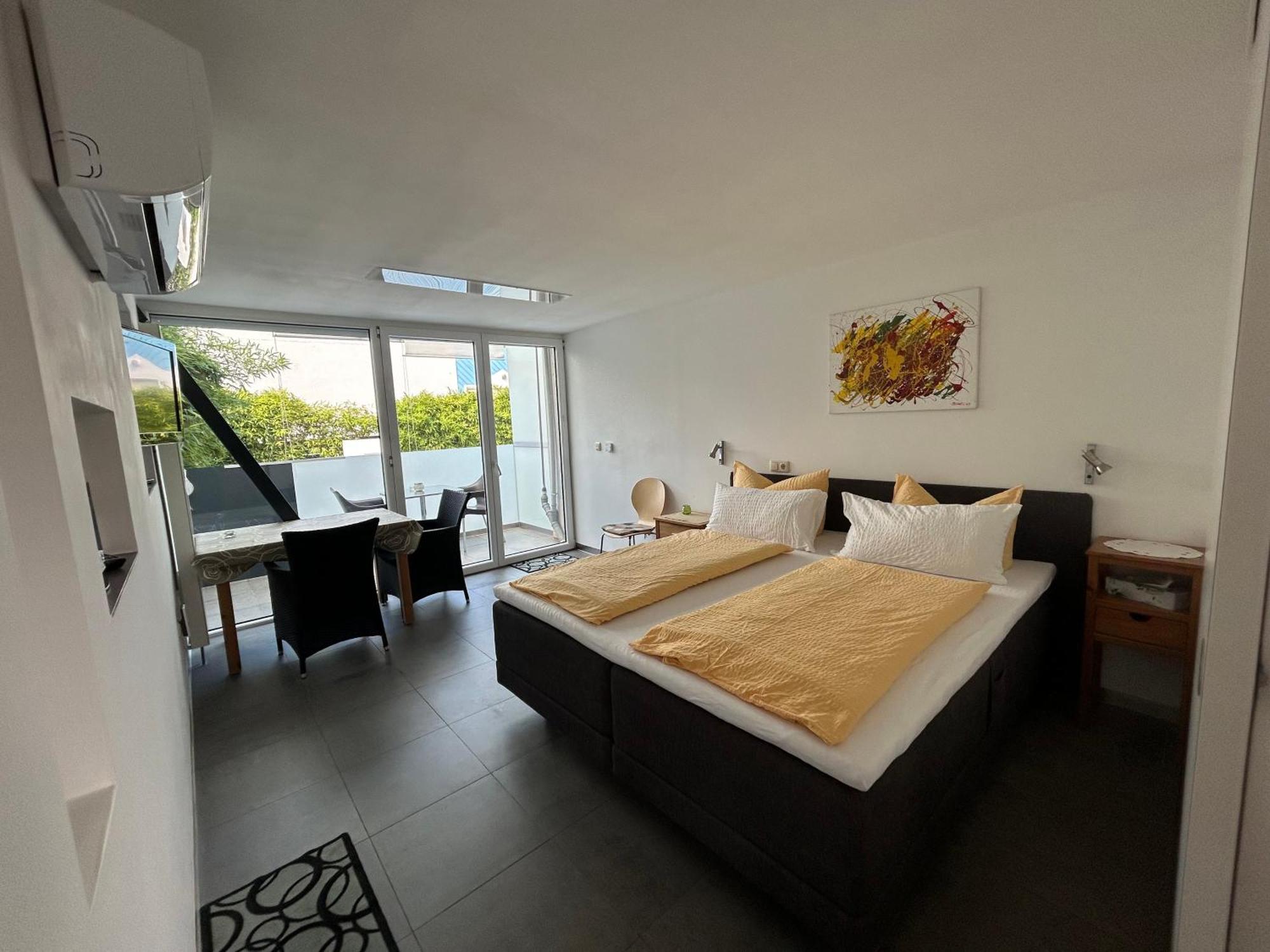 Gaestehaus Sommertal Mit Pool Im Garten, Eigener Parkplatz, 800M Zum Bodensee, 300M Zur Altstadt Meersburg Eksteriør billede
