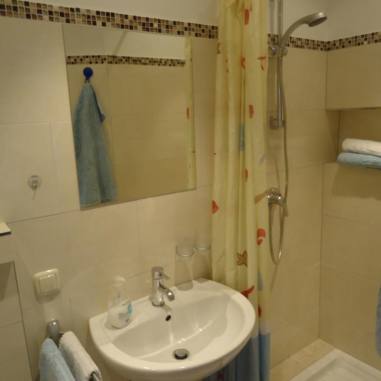 Gaestehaus Sommertal Mit Pool Im Garten, Eigener Parkplatz, 800M Zum Bodensee, 300M Zur Altstadt Meersburg Eksteriør billede